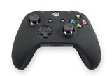Lioncast Silikon Schutzhülle für Xbox One Controller in schwarz